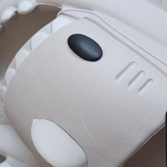 Unisex EVA Shark Slides. ADULT 8-9 - Picture 2 of 4